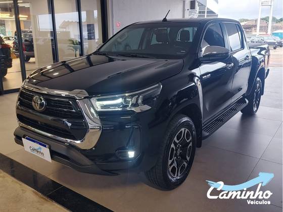 TOYOTA HILUX 2.8 D-4D TURBO DIESEL CD SRX 4X4 AUTOMÁTICO TOYOTA HILUX 2.8 D-4D TURBO DIESEL CD SRX 4X4 AUTOMÁTICO